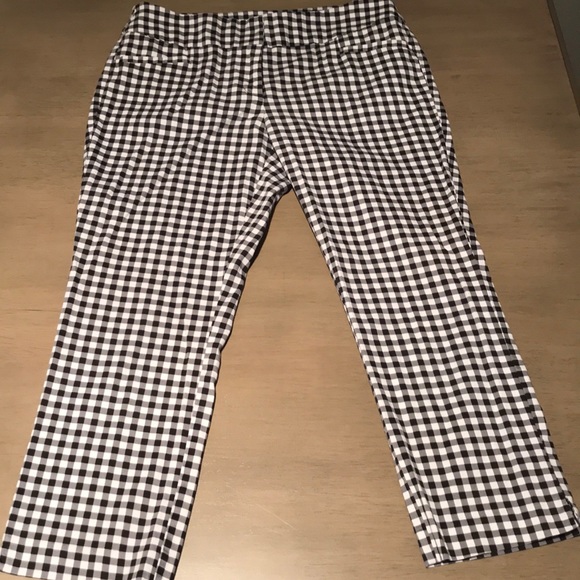 New York & Company Pants - New York & Company capris